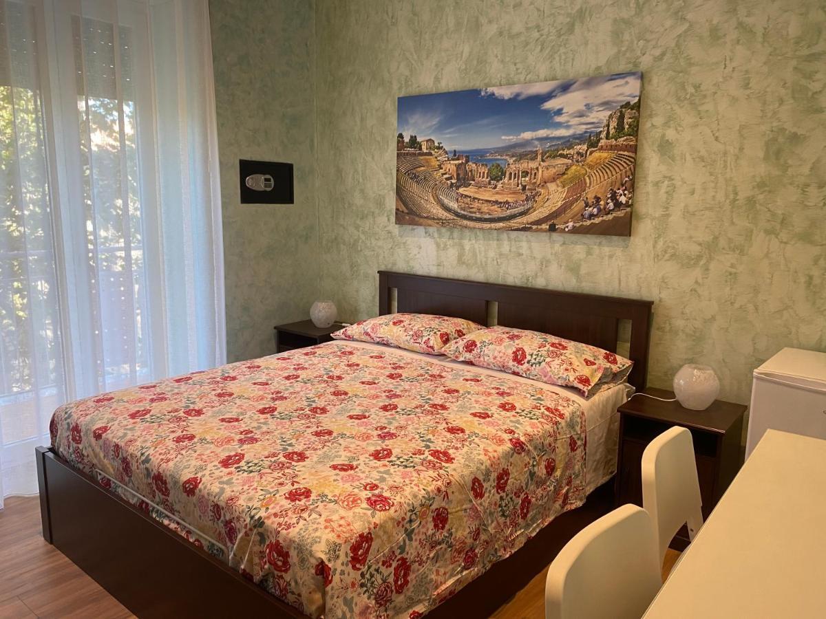 B&B Catania Centro - Charme & More Extérieur photo