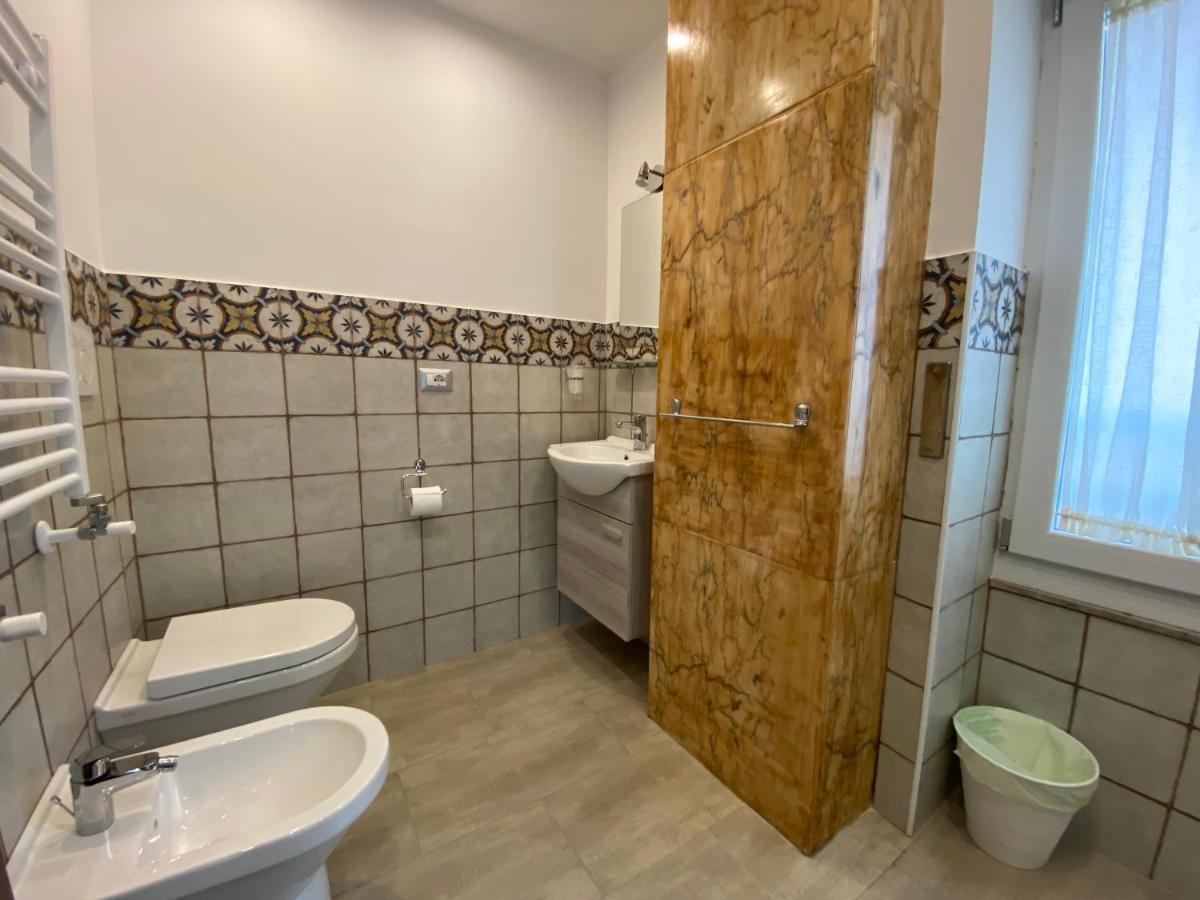 B&B Catania Centro - Charme & More Extérieur photo